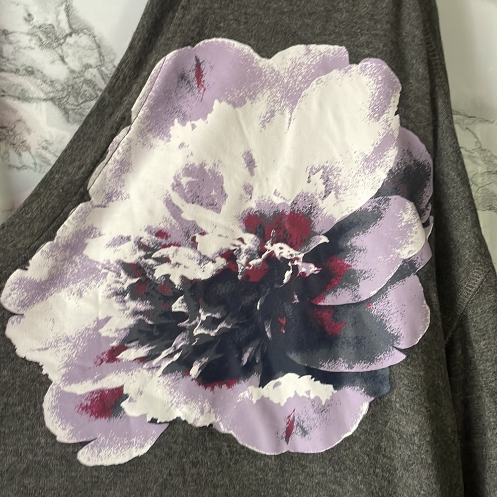 Lane Bryant size 22/24 gray tunic with flower on from and caging in the back. - Picture 3 of 7